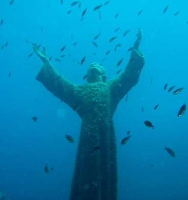 Escursioni Sapri, Porto di Sapri, pontili per imbarcazioni, alaggi e vari. marina porto di sapri, policastro