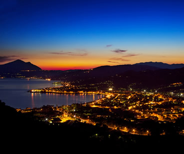 Escursioni Sapri, Porto di Sapri, pontili per imbarcazioni, alaggi e vari. marina porto di sapri, policastro