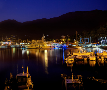 Escursioni Sapri, Porto di Sapri, pontili per imbarcazioni, alaggi e vari. marina porto di sapri, policastro